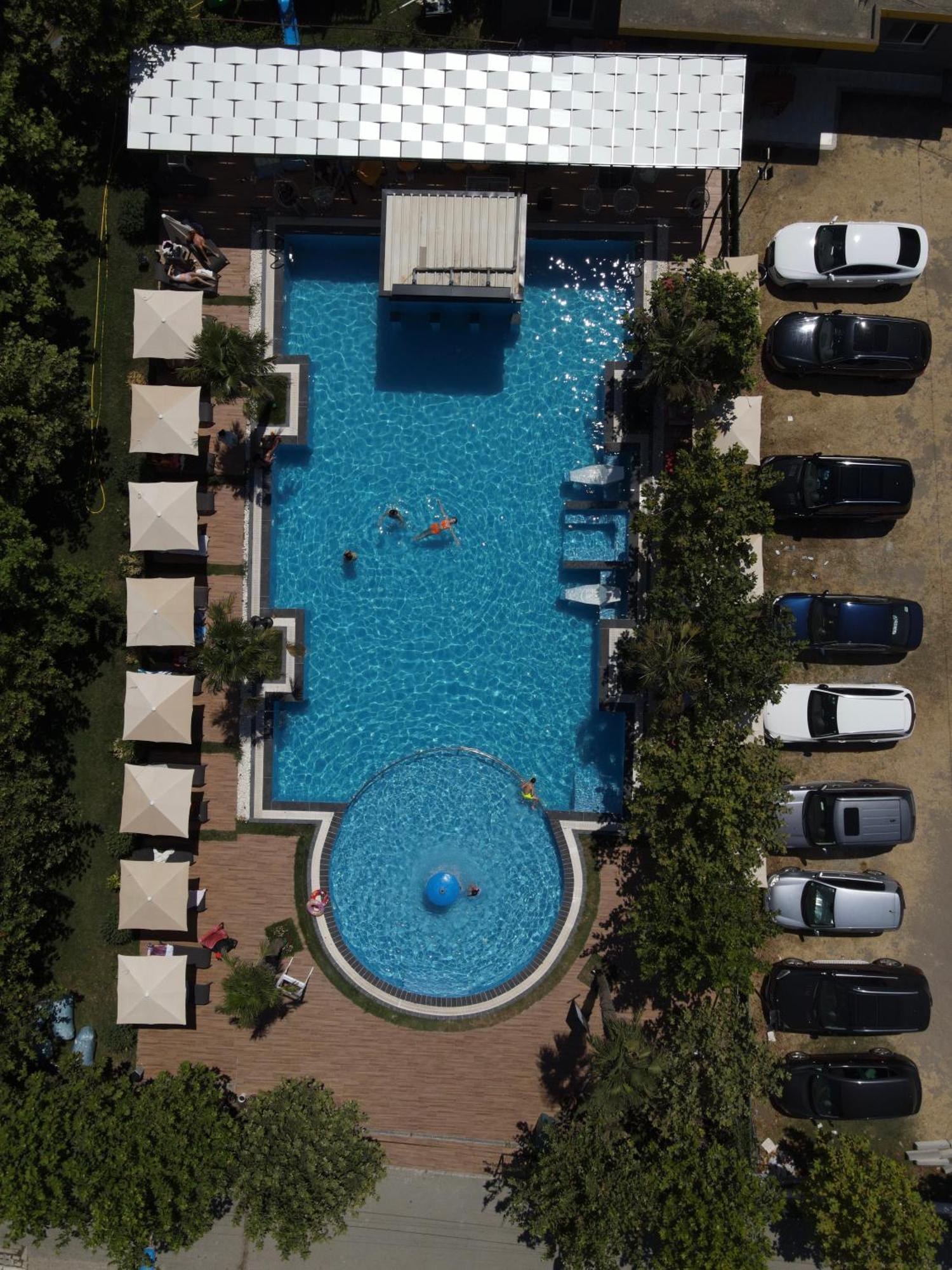 Hotel Qetesia-Te Indriti Velipoje Ngoại thất bức ảnh